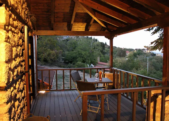 Xenonas Epavlis Synikia Mesi Trikalon