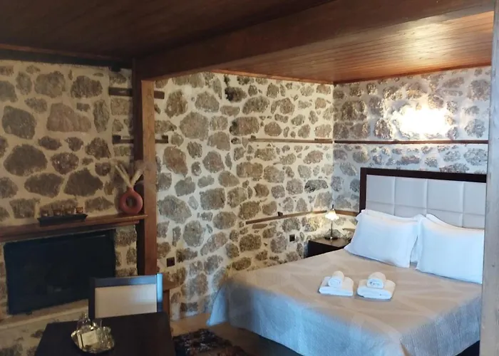 Xenonas Epavlis Hotel